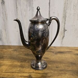 Wilcox international silver CO Elegant Silverplate Coffee/Tea Pot